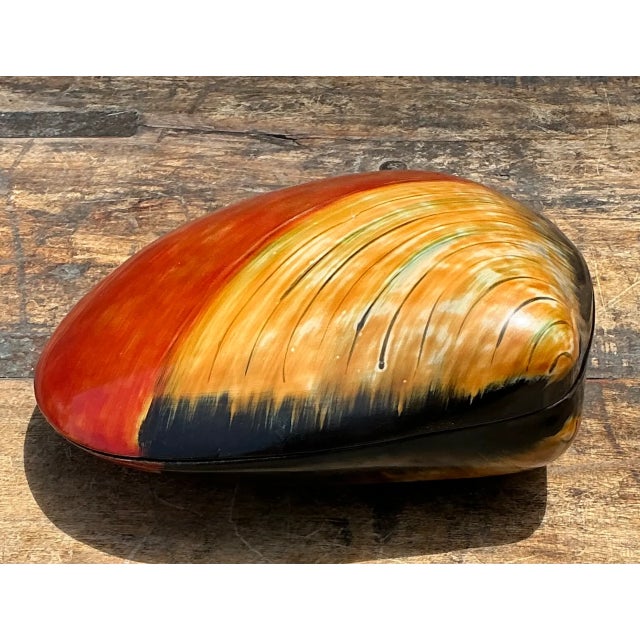 Vintage Lacquered Clam Shell Box For Sale In West Palm - Image 6 of 12