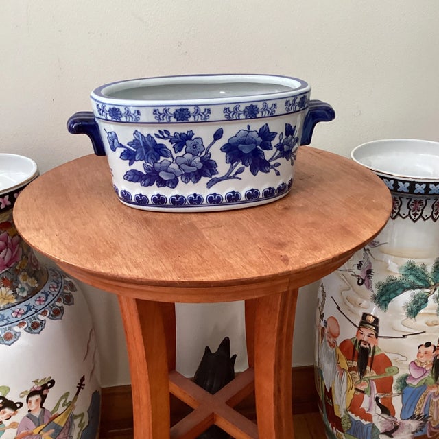 Vintage Chinoiseries Handcrafted Blue & White Footbath Planter With Handles For Sale - Image 9 of 12