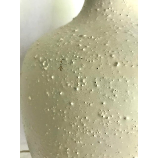 Mid-Century Modern Mid 20th Century Mid-Century Modern Textural Metal Table Lamp For Sale - Image 3 of 7