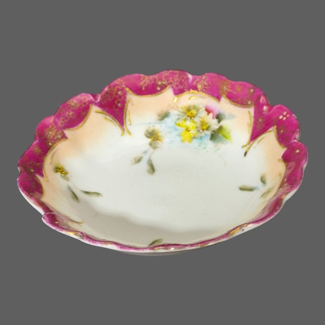 Early 20th Century Antique Victorian Fine Porcelain Scalloped Edge Painted Floral Berry - Set of Five Bowls For Sale - Image 5 of 9