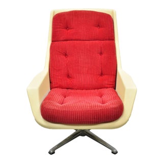 Vintage Mid Century Modern Molded Plastic Swivel Tilt Atomic Era Arm Chair For Sale