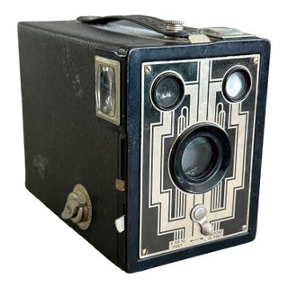 Vintage 1930s Kodak Brownie Six 20 Art Deco Camera For Sale
