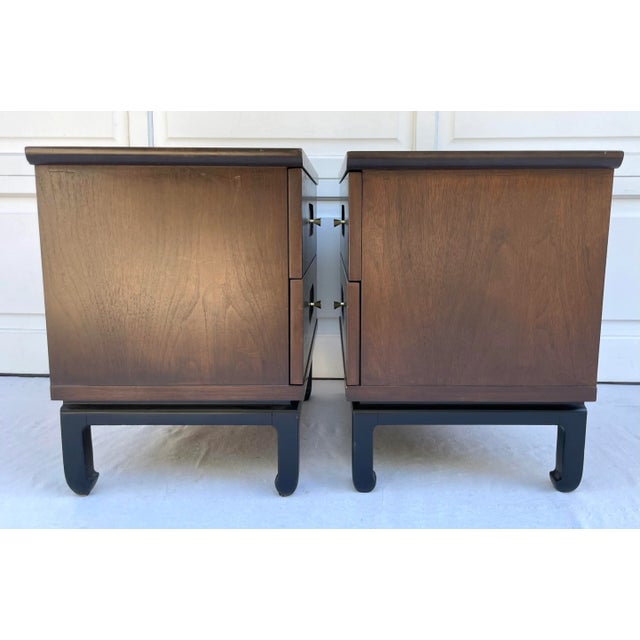 American of Martinsville Pair of Mid-Century Modern Nightstands For Sale - Image 9 of 13