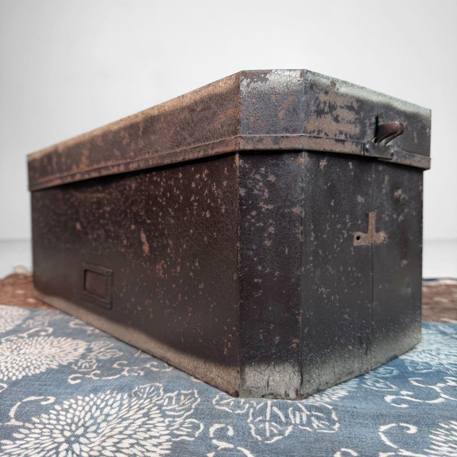 Japanese Metal Storage Box from Mitsukoshi, Tokyo, 1950s For Sale - Image 15 of 15