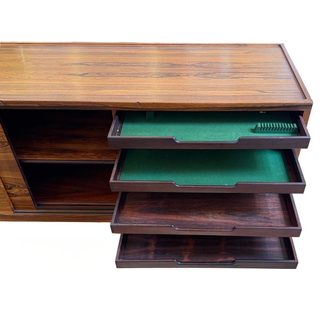 Niels Moller Model 20 Rosewood Credenza for Jl Moller, 1950s For Sale - Image 11 of 15