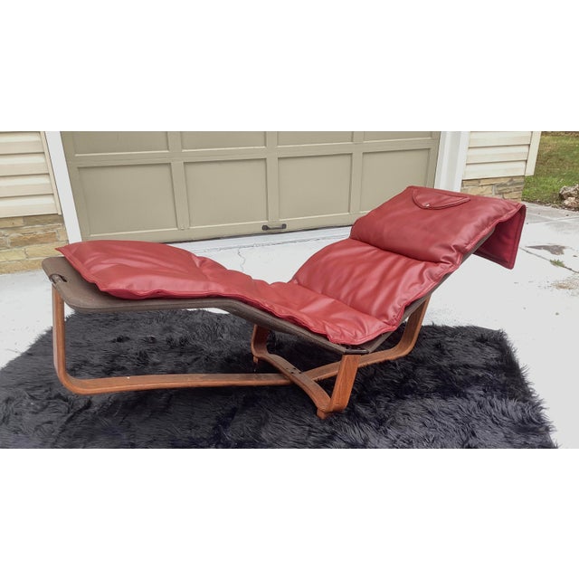 Wood Mid Century Ingmar Relling for Westnofa Bentwood Rocking Chaise Lounge With Reversible Cushion For Sale - Image 7 of 16