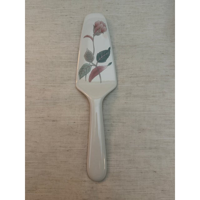 Contemporary Vintage Mikasa Silk Flowers Pattern Cake Plate and Matching Server in Original Box For Sale - Image 3 of 7