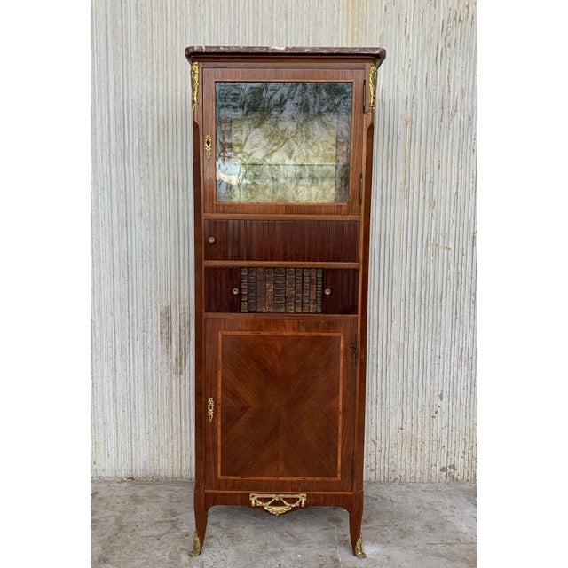 French Early 20th Century Louis XVI Period Mounted Cabinet Vitrine For Sale - Image 18 of 18