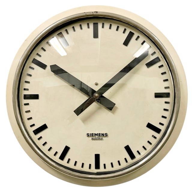 Industrial Factory Beige Wall Clock, Austria, 1960s For Sale - Image 17 of 17
