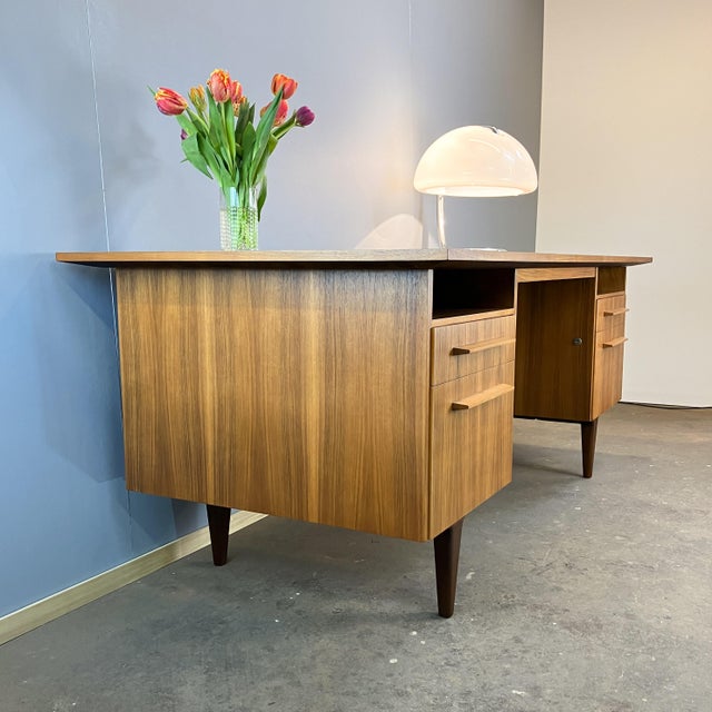Brown Vintage Bauhaus Desk in Walnut from WK Möbel, 1960s For Sale - Image 8 of 16