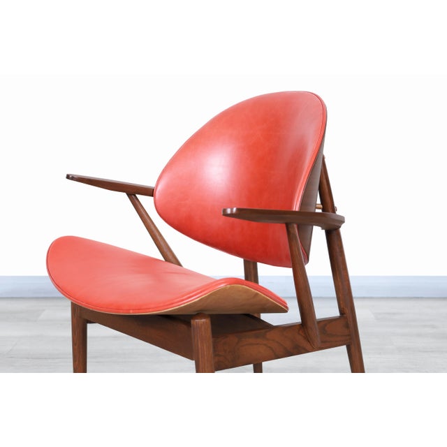 Kodawood Mid-Century Leather "Clam Shell" Armchair by Seymour J. Wiener for Kodawood For Sale - Image 4 of 12