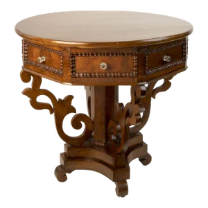 Early 19th Century American Carved Walnut Rents Table