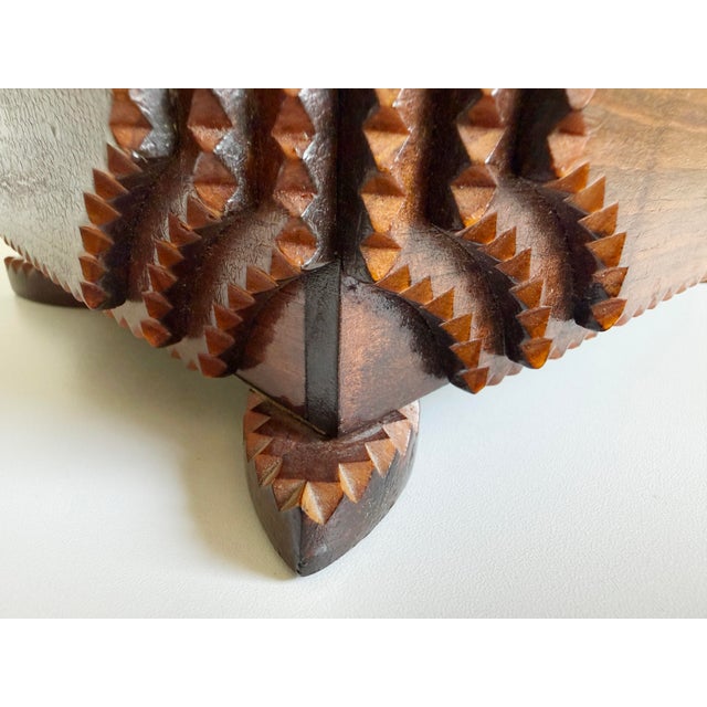 Brown Antique Tramp Art Box With Scalloped Corners, Early 20th Century For Sale - Image 8 of 16