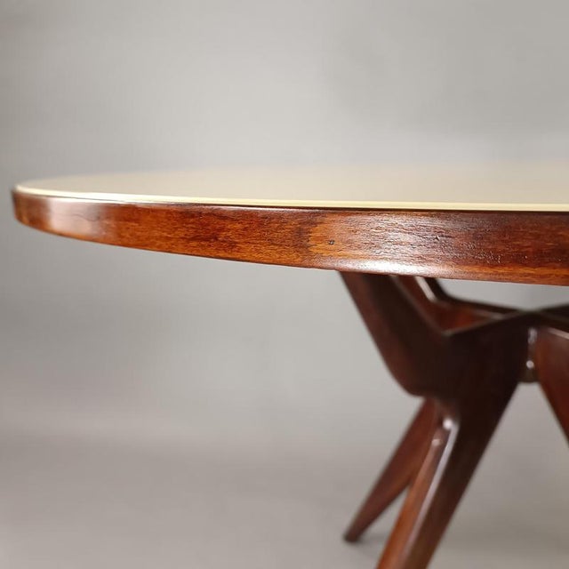 Osvaldo Borsani Italian Round Table with Cream Glass Top by Osvaldo Borsani, 1950s For Sale - Image 4 of 9