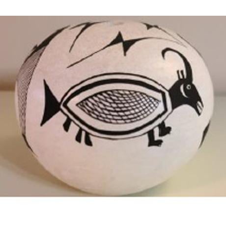 Vintage, Native American Acoma Pueblo Seed Jar With Mimbres Figures Signed by Husband/Wife Team: Cerno For Sale - Image 4 of 6