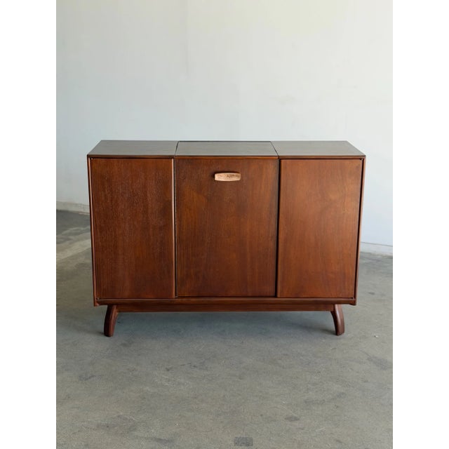 1960s Vanity Dresser by Mount Airy Furniture For Sale - Image 5 of 18