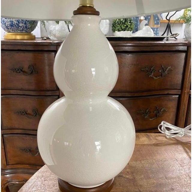 Chinese Ralph Lauren Off White Crackle-Glaze Double-Gourd Lamps, a Pair For Sale - Image 3 of 7