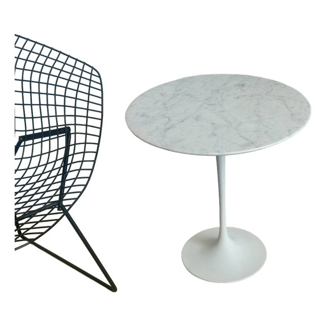 Vintage Eero Saarinen White Carrara Marble Tulip Side Table Knoll Mid Century Modern For Sale