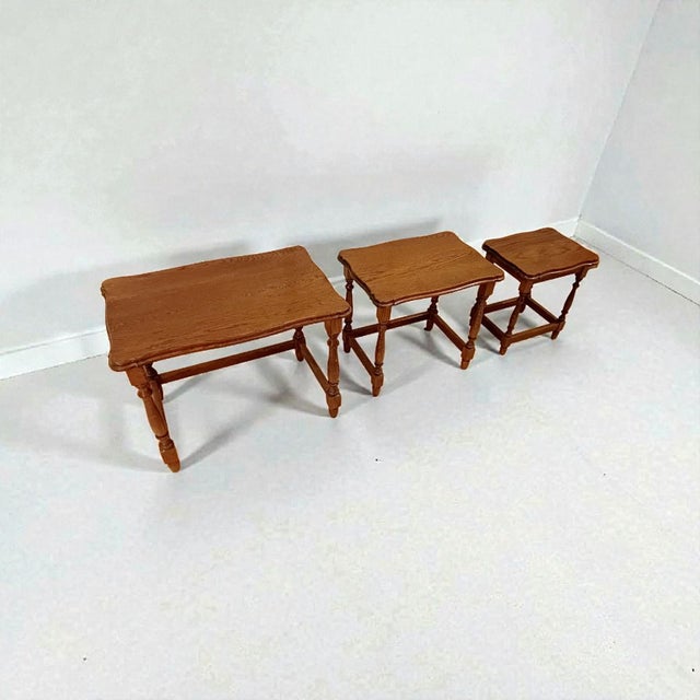 Mid-Century Modern Scandinavian Nesting Tables in Oak, 1950s, Set of 3 For Sale - Image 10 of 11