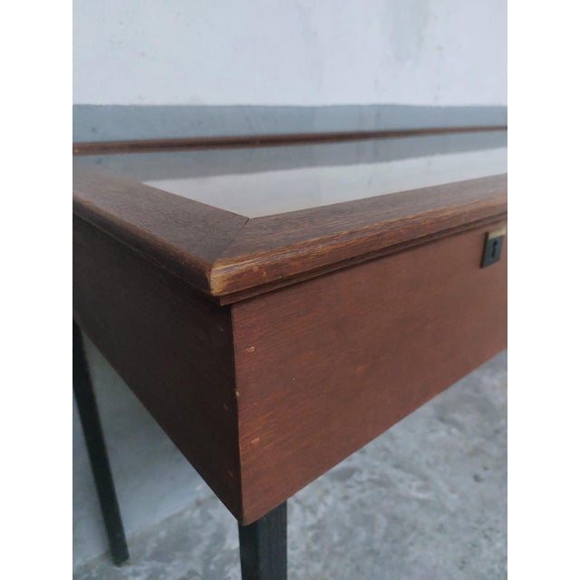 Mid-Century Display Case, 1960 For Sale - Image 14 of 18