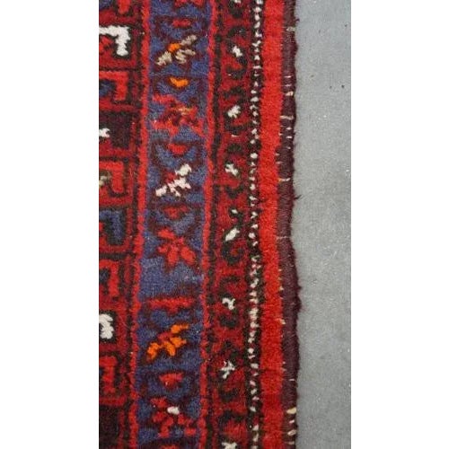 Vintage Oriental Rug in Wool For Sale - Image 6 of 8