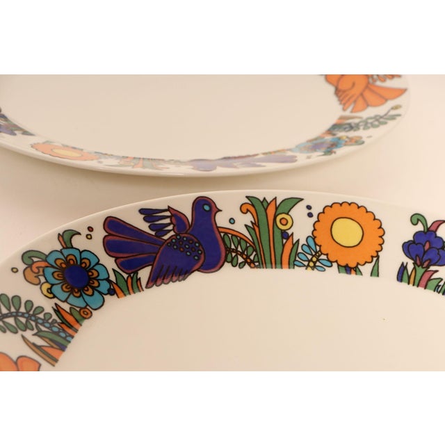 Set of Four Vintage Villeroy & Boch "Acapulco" Bird Motif Deep Oval Plates For Sale - Image 13 of 17