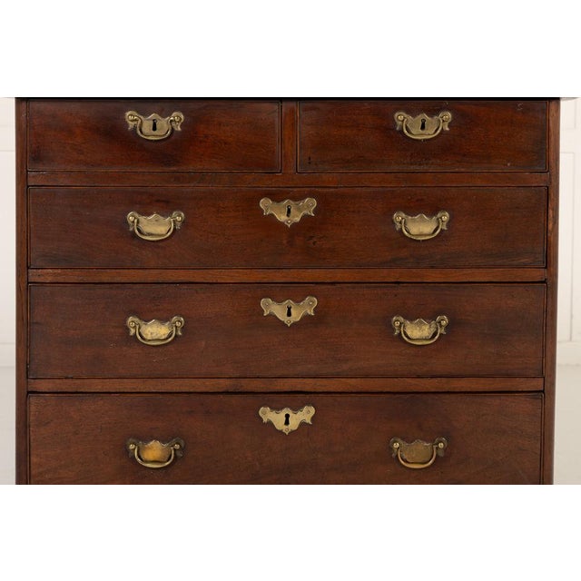18th Century English Walnut Chest of Drawers For Sale - Image 4 of 7