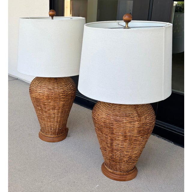 Brown 1970s Pair of Woven Rattan and Wood Ginger Jar Lamps in the Style of Ralph Lauren For Sale - Image 8 of 13