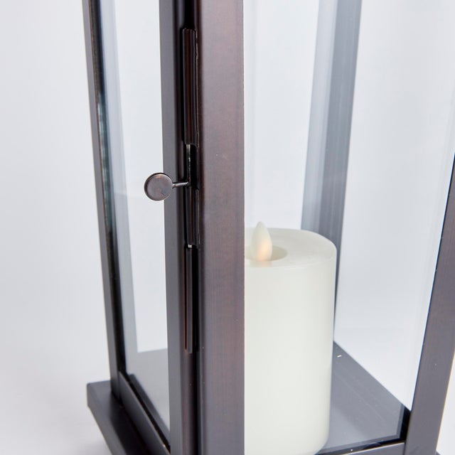 Kenneth Ludwig Chicago Maurice Outdoor Lantern Small For Sale - Image 4 of 4