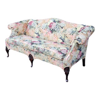 Excellent Norwalk Furniture Mahogany Framed Queen Anne Camel Back Sofa C.1990s For Sale