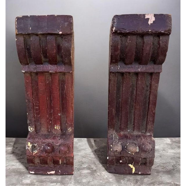 Rustic European A Pair of Antique 19th Century Carved Wooden Corbels With Fluted and Acanthus Leaf Details. For Sale - Image 3 of 8