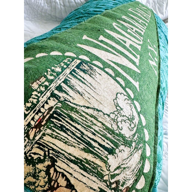 American New York Niagra Falls Large Green Vintage Pennant on New Woven Floral Throw Pillow For Sale - Image 3 of 4