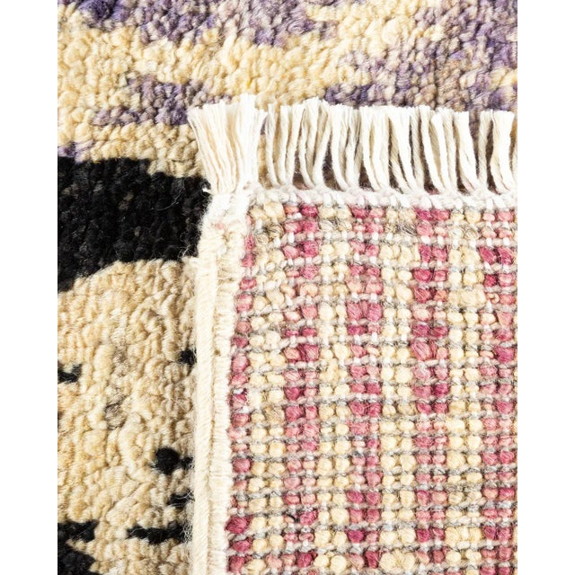 2000 - 2009 Modern Hand Knotted Area Rug, Ivory - 6' 0" x 9' 3" For Sale - Image 5 of 9