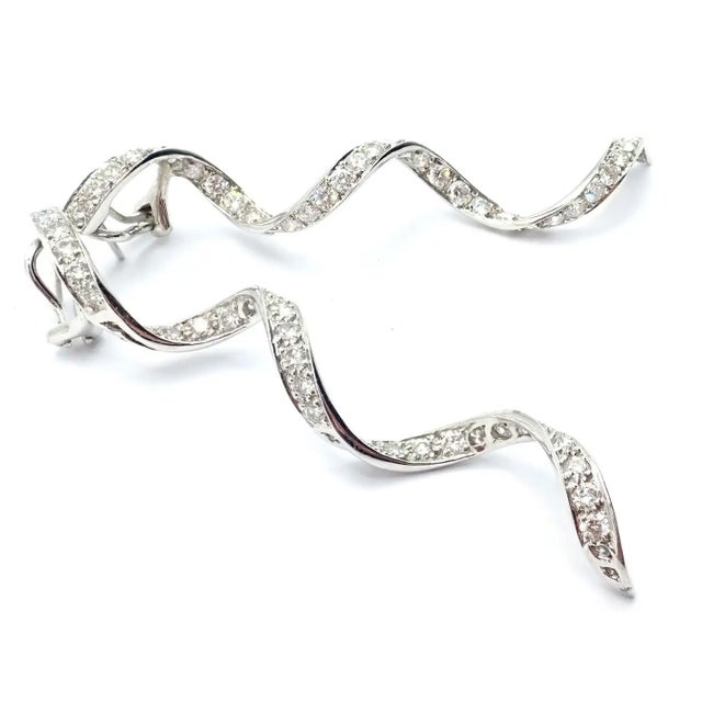 Harry Winston Mid 20th Century Harry Winston Diamond Twisted Long Hanging Drop Platinum Earrings, A Pair For Sale - Image 4 of 14