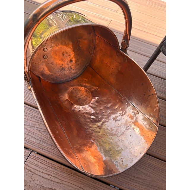 19th-Century Victorian Copper Helmet Coal Scuttle With Brass Accents For Sale - Image 4 of 12