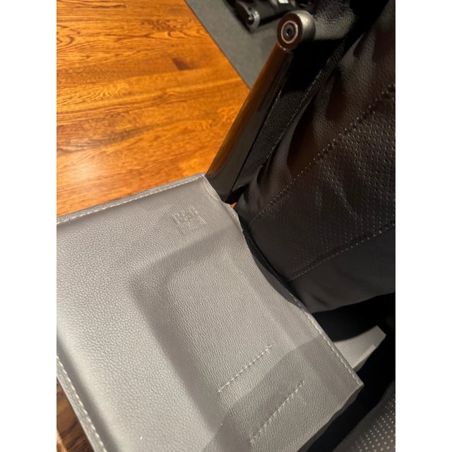 Pair of Diesis Chaise Longue: Antonio Citterio & Paolo Nava for B&b Italia For Sale In San Francisco - Image 6 of 6