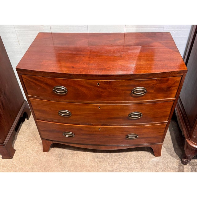 19th Century Mahogany Bowfront Chest For Sale - Image 4 of 10