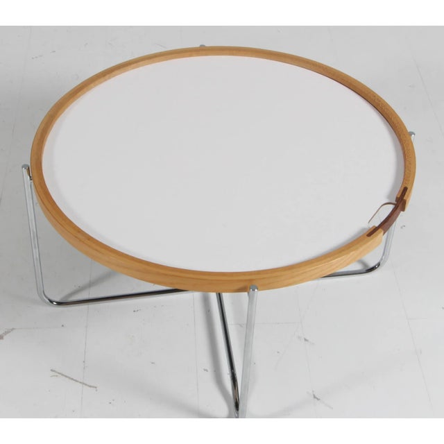 Oak, Steel, and Formica Tray Table Model Ge453 attributed to Hans J. Wegner, 1960s For Sale - Image 3 of 8