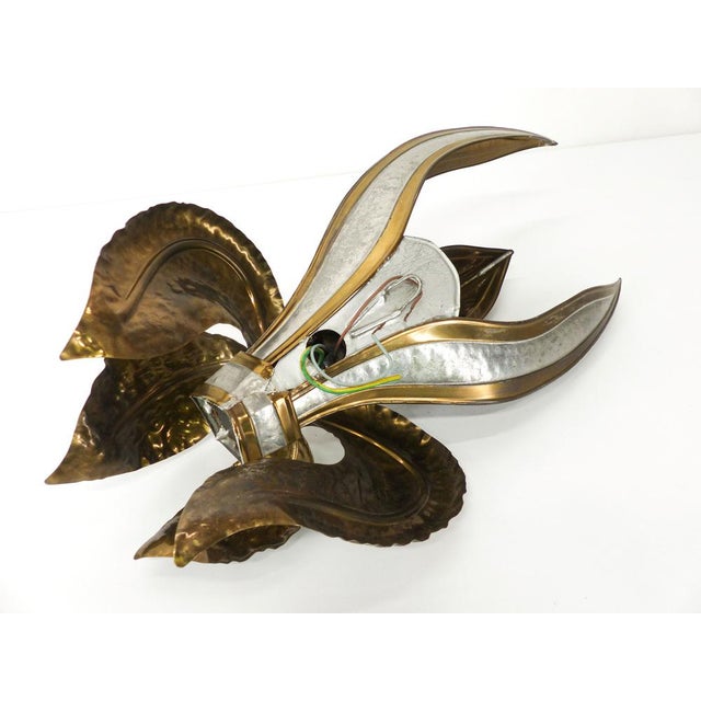 Gold Brutalist Wall Lamp of a Stylized Flower attributed to Richard and Isabelle Faure, 1970s For Sale - Image 8 of 11