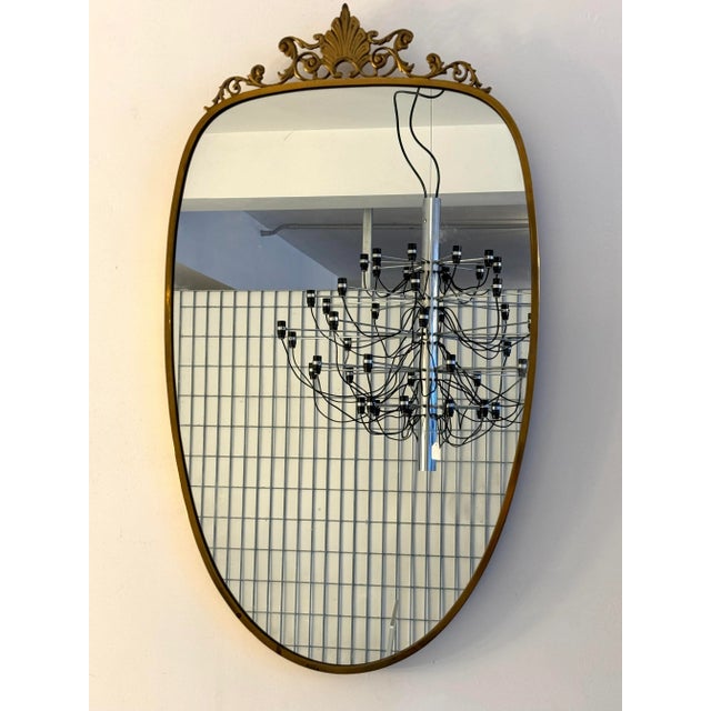 Mid-Century Mirror in Brass in the style of Gio Ponti, Italy, 1950s For Sale - Image 13 of 13
