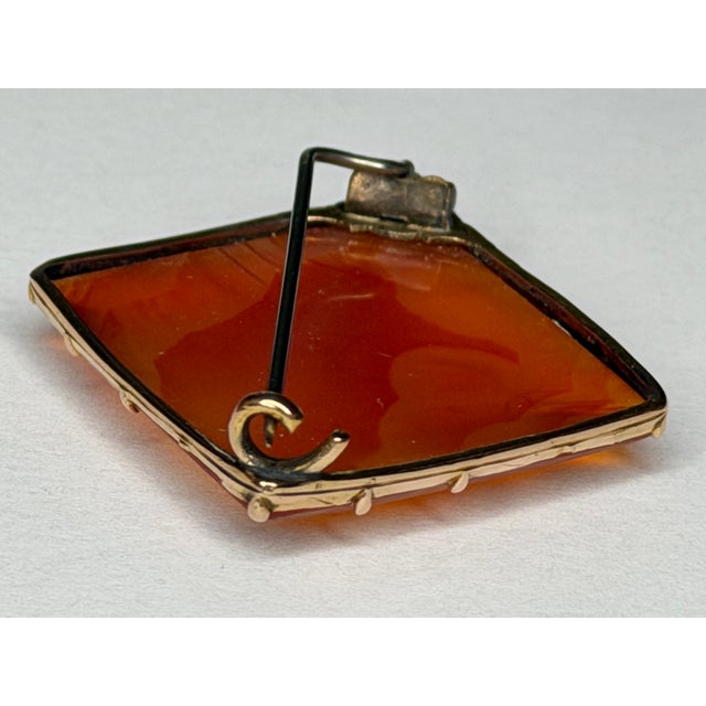 Georgian Carnelian Agate Brooch c.1830 – Square Cabochon in 9ct Gold, Scottish Hardstone Jewellery For Sale - Image 14 of 18