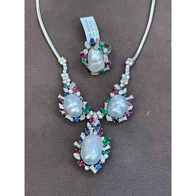 Gemstone Emerald Ruby Sapphire Diamond Pearl Necklace Set in 18 Karat Gold For Sale - Image 7 of 18