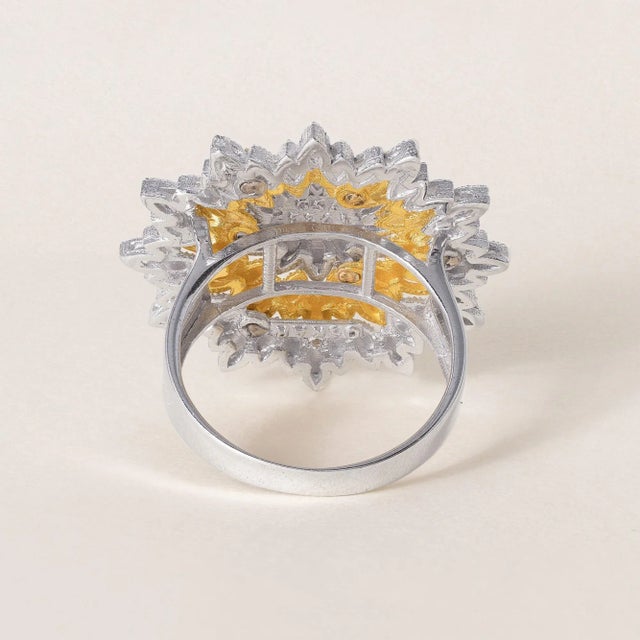 1980s 1980s 18k 2 Tone Gold Diamond Cut Sunflower Ring, Size 7.5 For Sale - Image 5 of 7