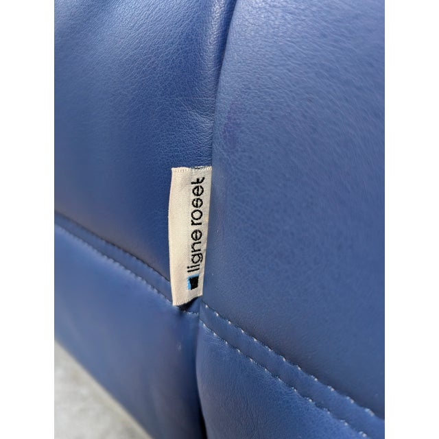 1980s Vintage Togo Three-Seater Sofa in Blue Leather by Michel Ducaroy for Ligne Roset, 1980s For Sale - Image 5 of 10