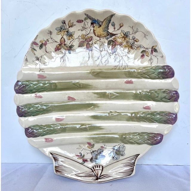 1890s English Majolica Shell Shape Asparagus Plate For Sale - Image 4 of 12