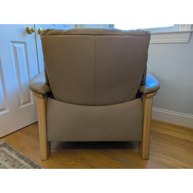 Ekornes Stressless Buckingham Lowback Chair For Sale - Image 10 of 11