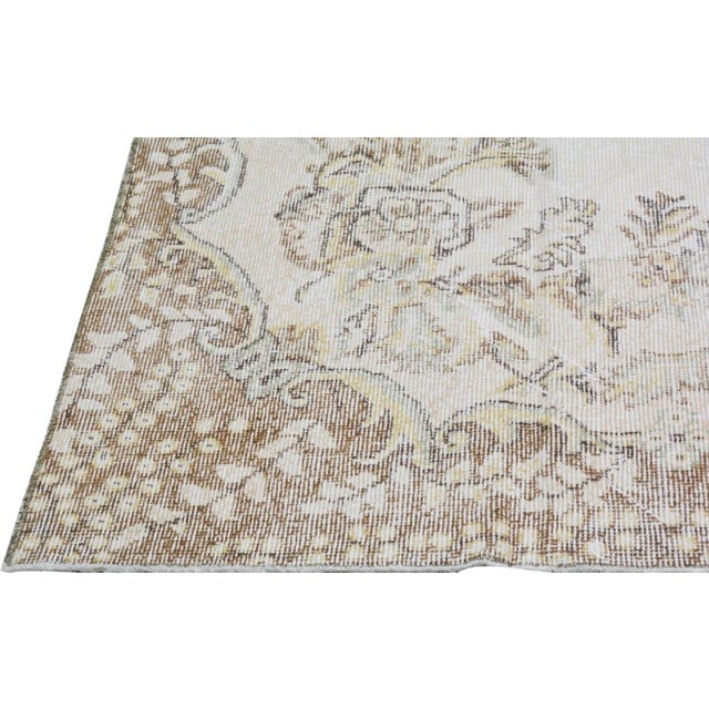 Vintage Turkish Anatolian Hand Knotted Wool Rug, 5'7x10 For Sale In New York - Image 6 of 6