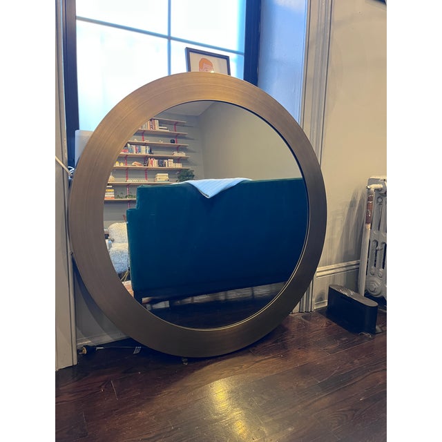 • Made to order / purchased in 2023, lightly used and maintained in excellent condition • Size: 100 cm / 39″ diameter × 11...