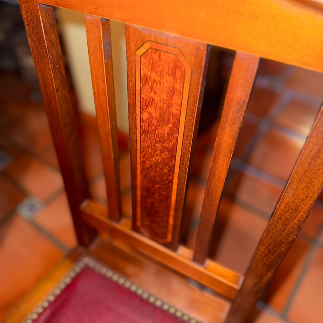 French Revival Carved Mahogany Antique Dining Table 5 Chairs Set For Sale - Image 4 of 18