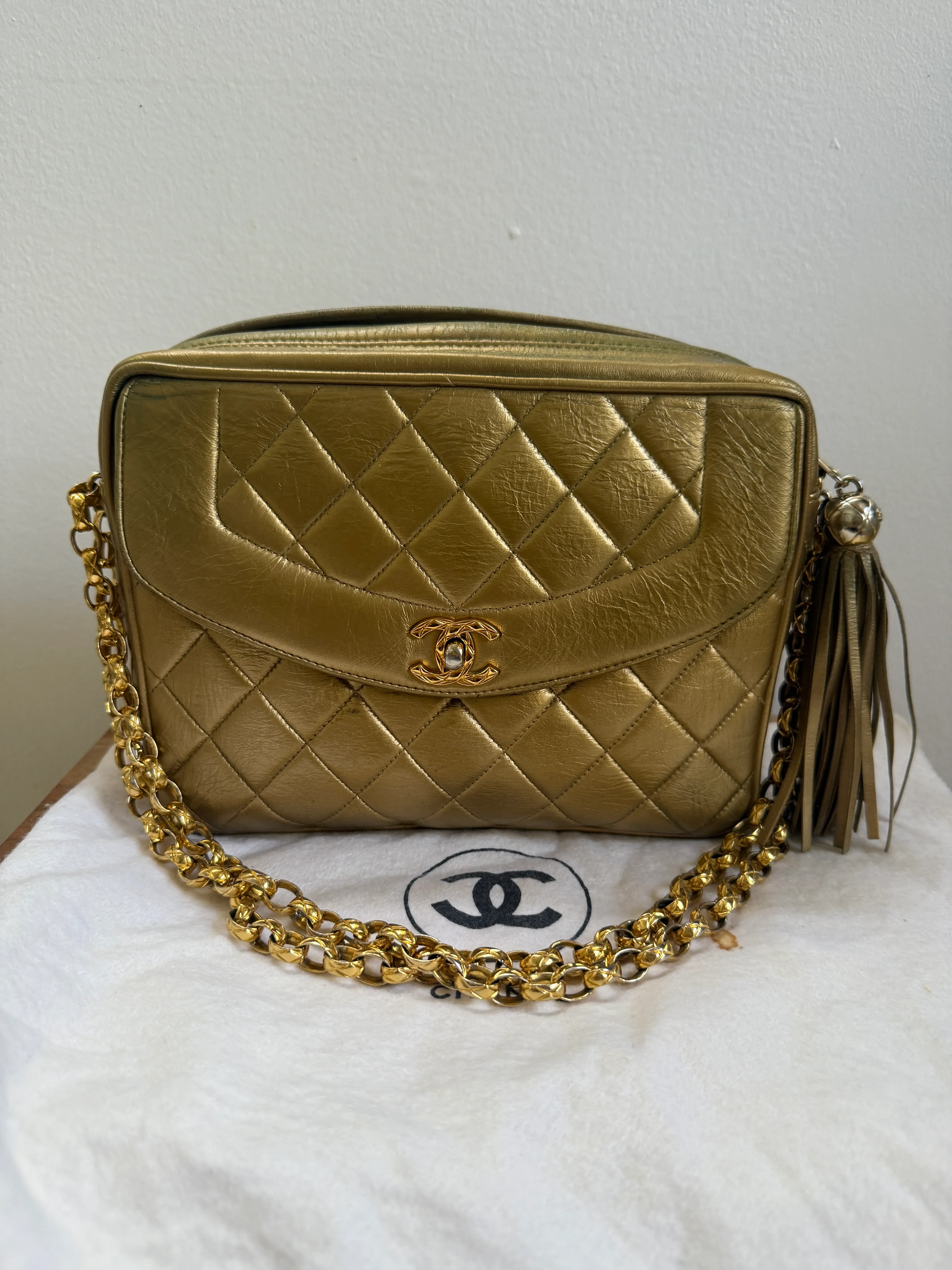 1990s-chanel-bijoux-tassel-